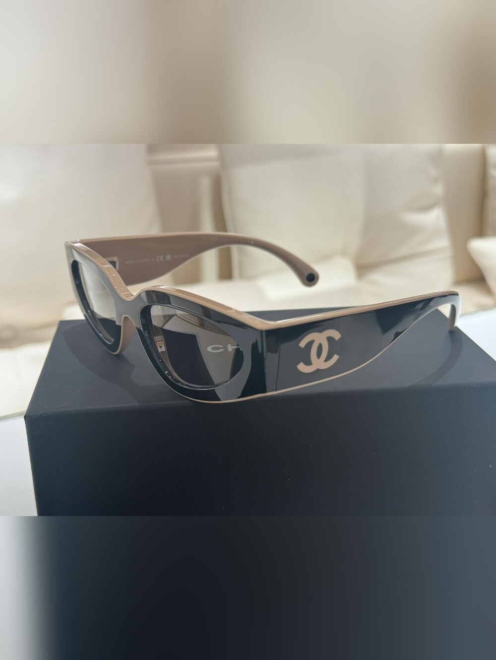CHANEL Black and Beige Cat-Eye Sunglasses with CC Emblem